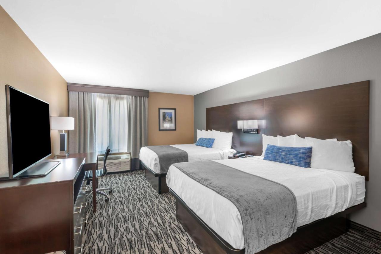 Best Western Plus Denton Inn & Suites Экстерьер фото